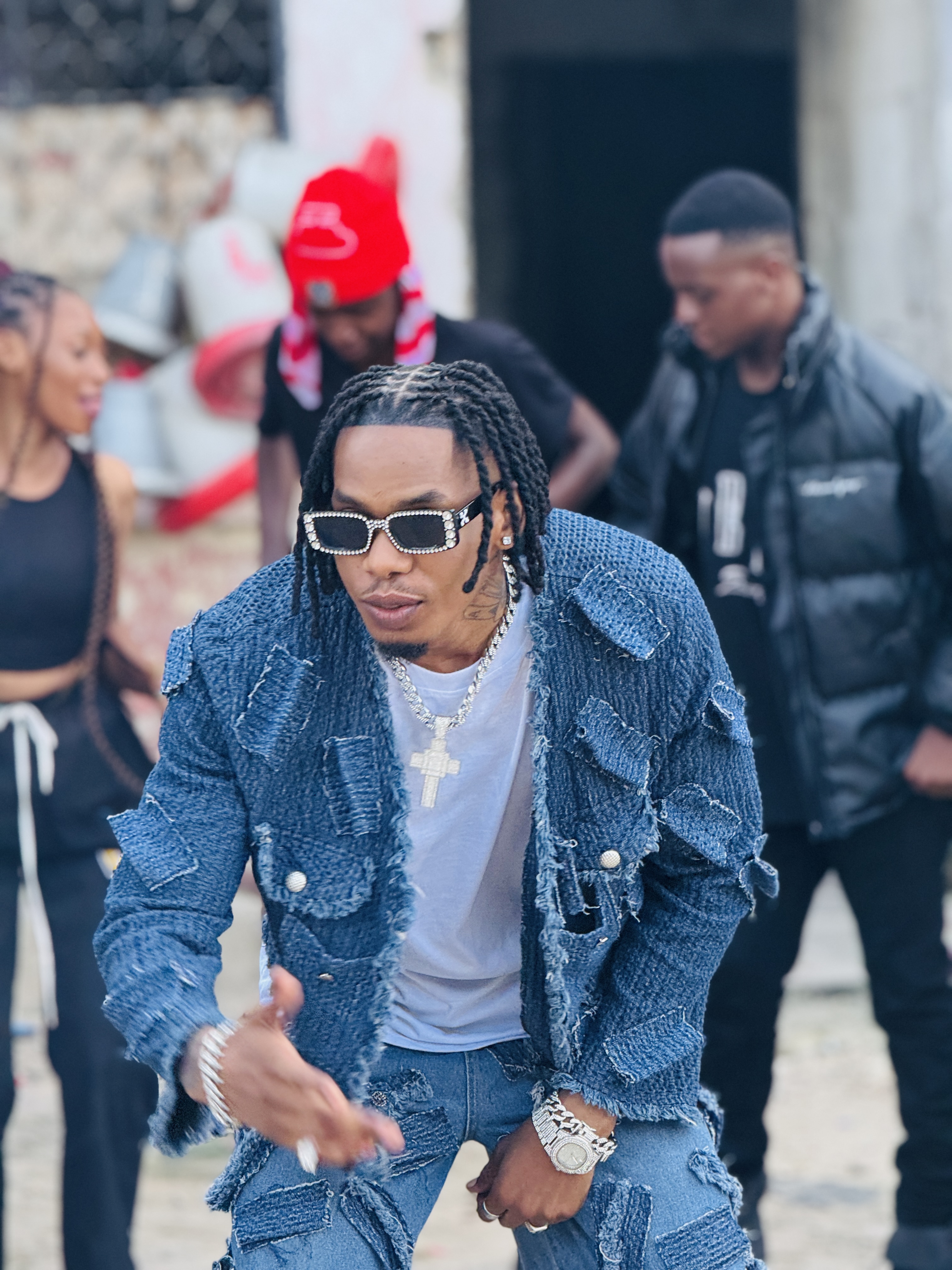 Idea Mimi video shoot